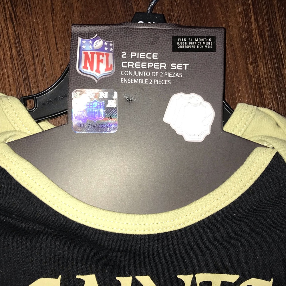 New Orleans Saints 2 Piece Creeper Onesie Set NWT - Picture 3 of 8